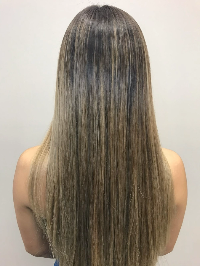 Décoloration des mèches (indiennes ou brésilienne) +shampoing + soin par paquet