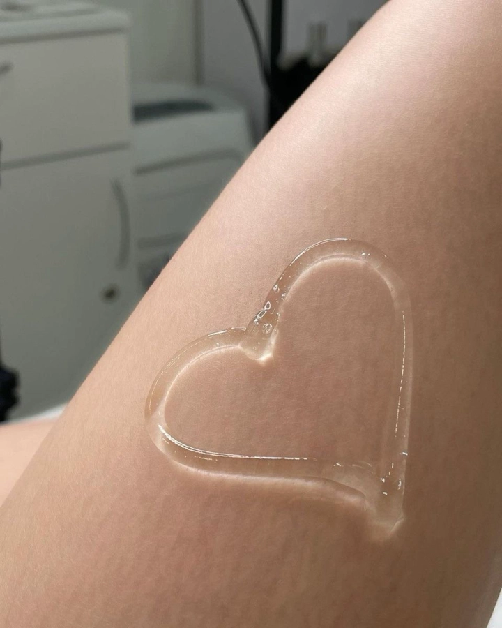 Épilation à la cire des fesses