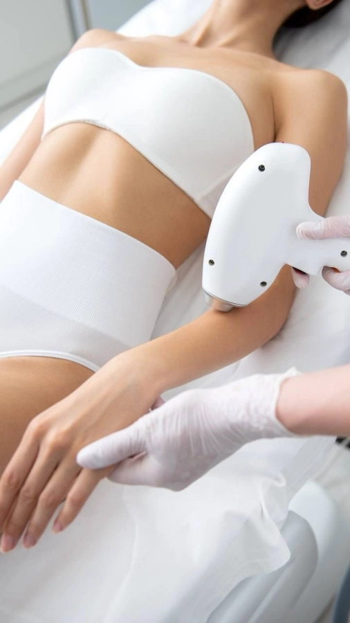 Épilation au laser : Aisselles + Maillot échancré + Jambes complètes