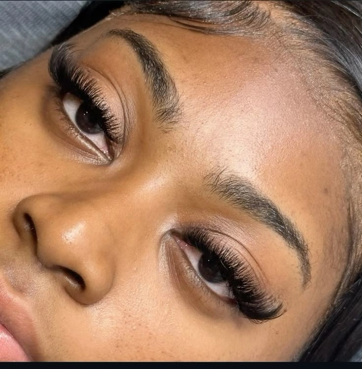 Remplissage de cils volume russe