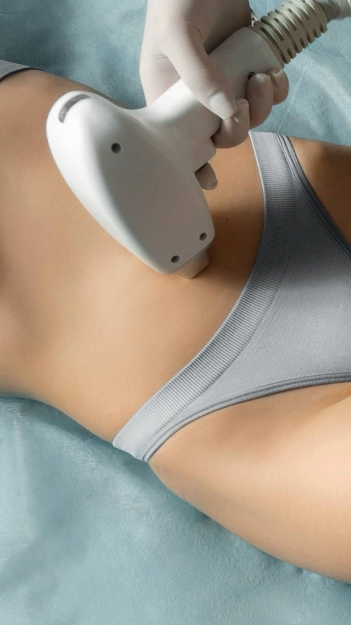 Epilation au laser : Aisselles + Maillot échancré + Demi-jambes