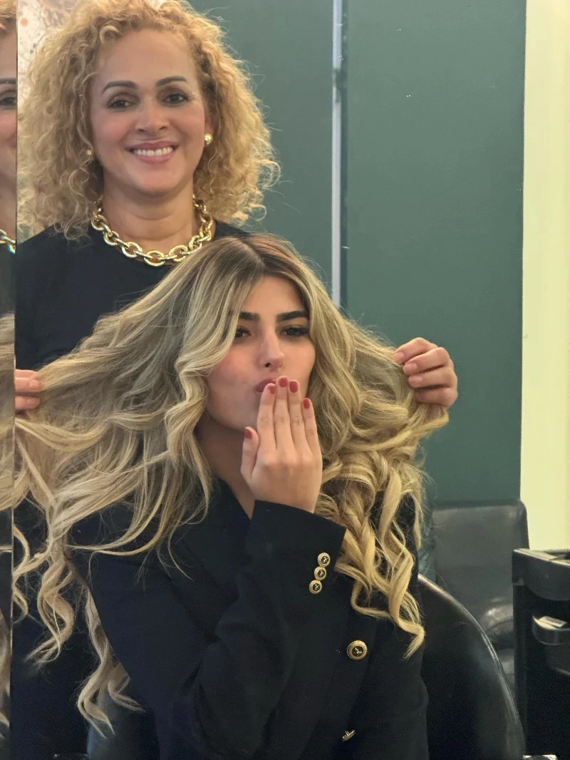 Mèches ou Balayages + Soins + Coiffage