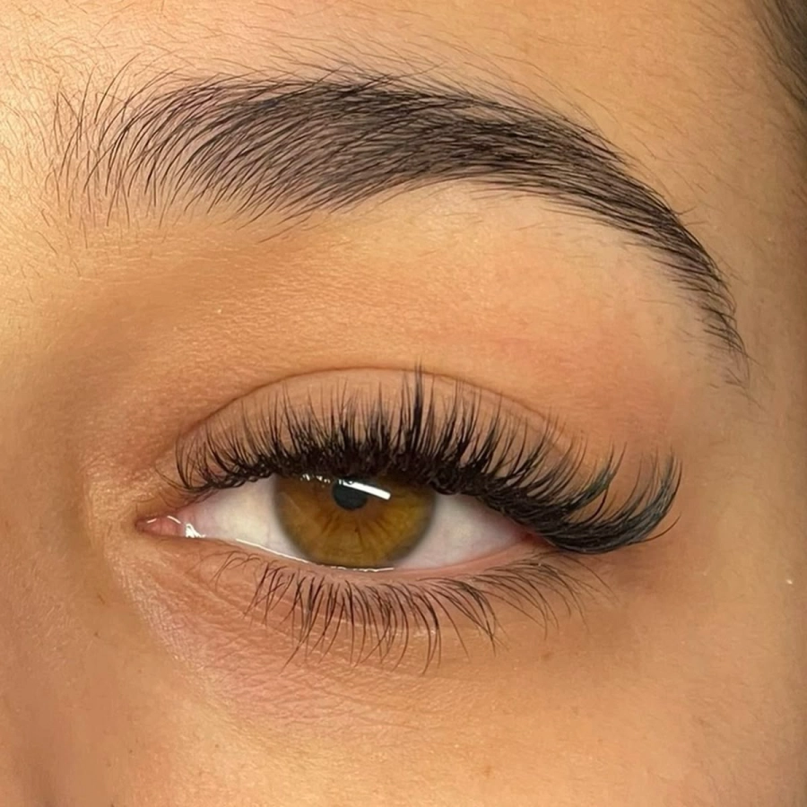 Faux cils