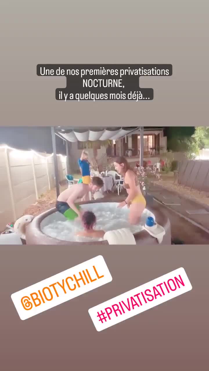 Jacuzzi extérieur privatif + 2 cocktails + 2 repas
